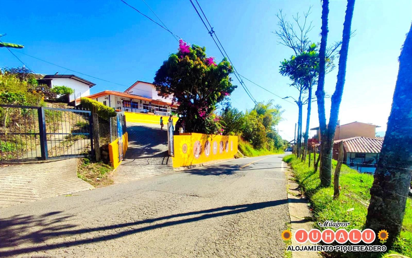 ᒍᑌᕼᗩᒪᑌ Otel Jericoc  Dış mekan fotoğraf